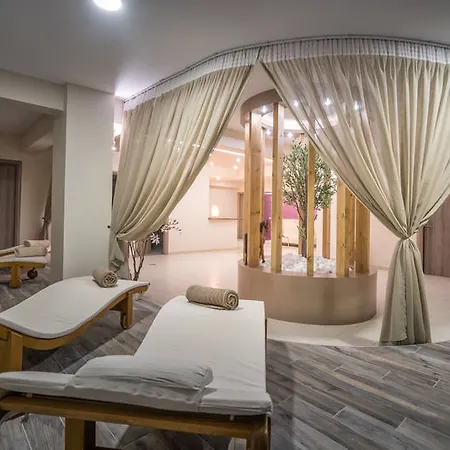 Hotell Park & 4*